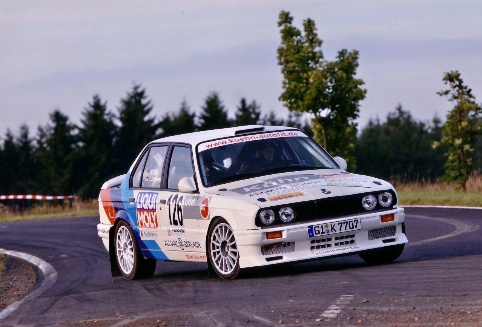 Scan15.jpg BMW 320